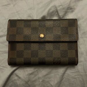 Louis Vuitton Damier Ebene Medium TriFold Wallet